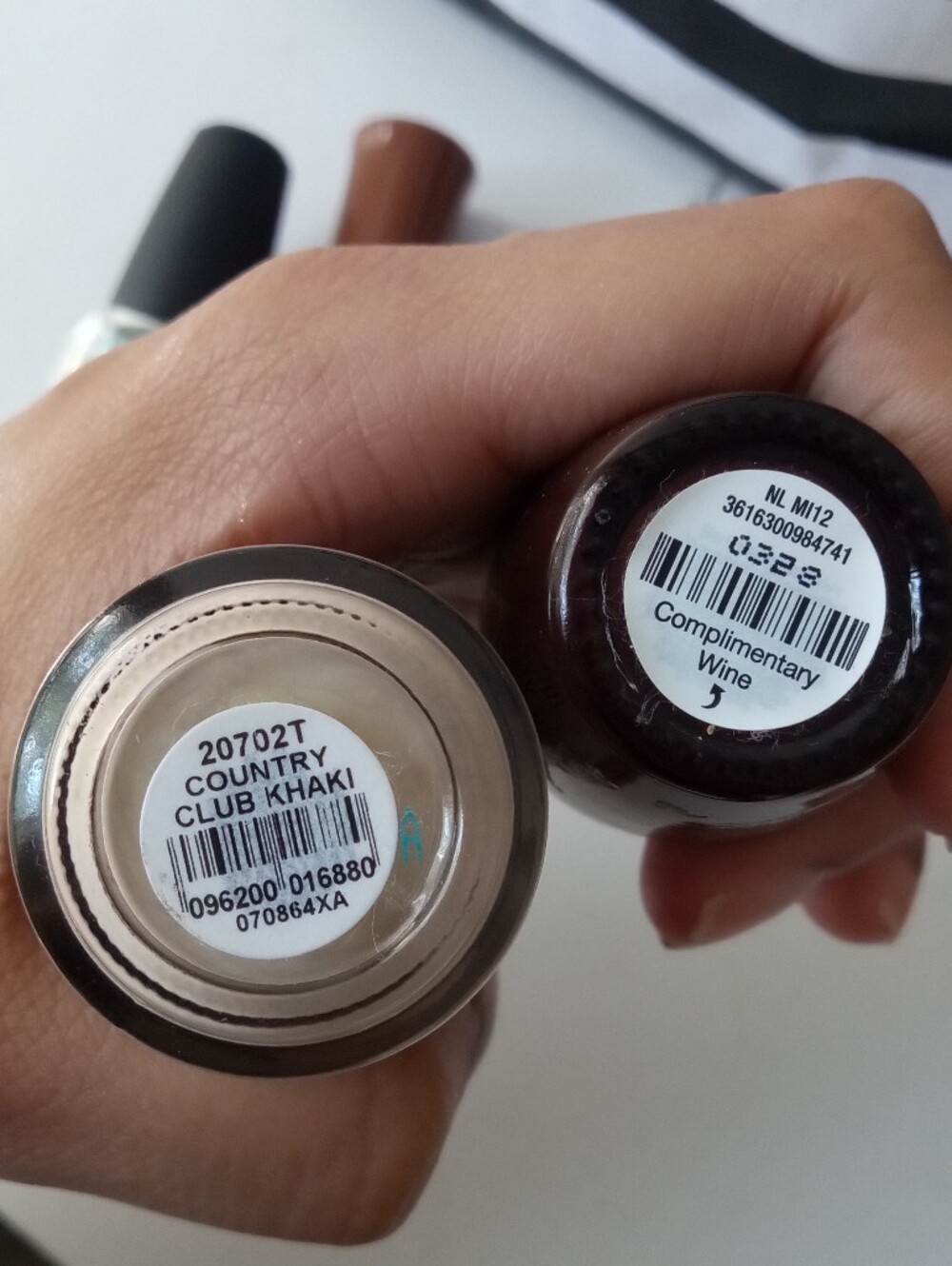 SOLD OUT Makeup Bundle Black White Small - Picture 16 of 16